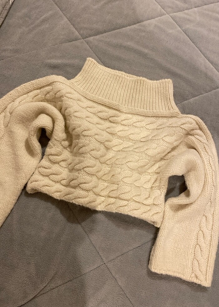 Omuz dekolteli triko kazak - Görsel 3