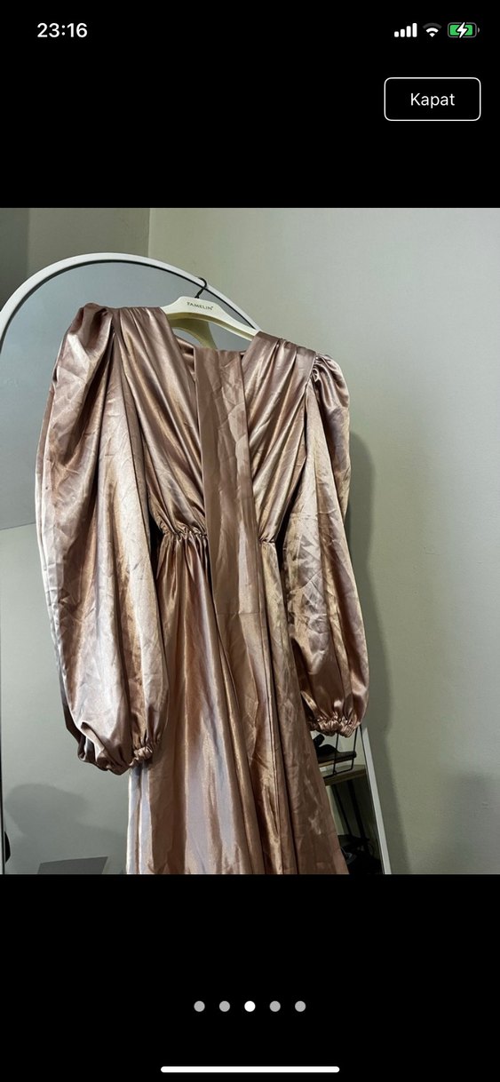 Toz pembe Parlak Uzun Drapeli Kadın Elbise - Görsel 3