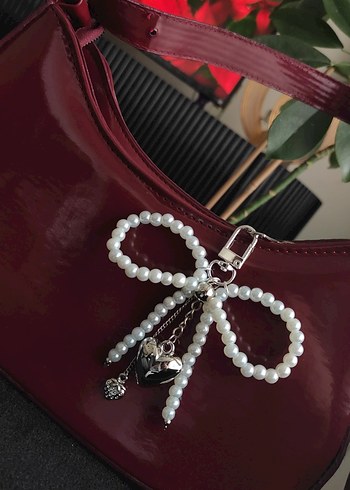 Accessorize gümüş kalp detay fiyonk çanta charmı