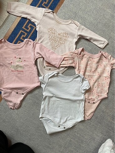 H&M Kzı bebek zıbınlar 0-6 ay