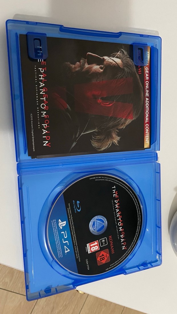 PS4 CD game Metal gear solıdy the panthom pain - Görsel 3