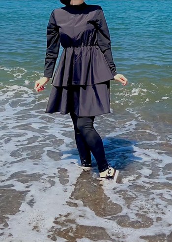 Uzun Kollu Siyah Kadın Mayo - Görsel 2