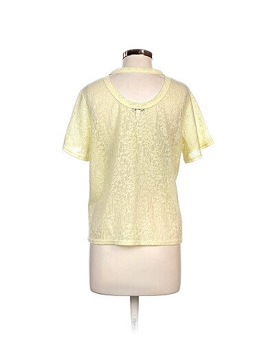 m Beden Twist Bluz %70 İndirimli.
