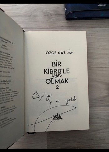 Özge Naz Bir Kibritle Yol Olmak 1 2 Ciltli yan boyamalı - Görsel 3