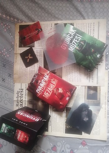 Oyuncak Müzesi oyuncak Mezarlığı ciltli kutulu