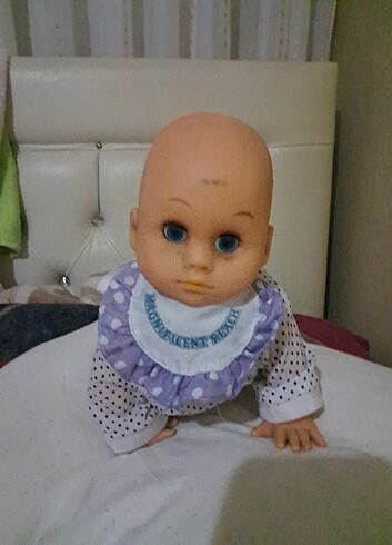 Diğer Emekleyerek bebek