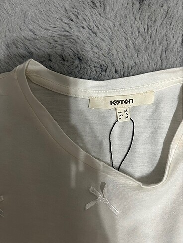 m Beden beyaz Renk Tshirt