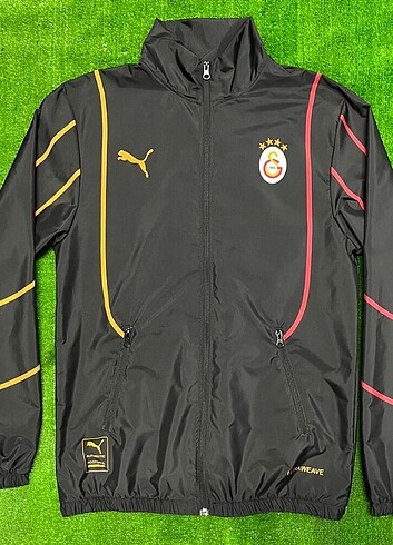 Galatasaray Yağmurluk