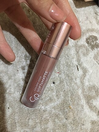 Soft matte golden rose