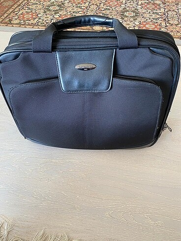 Samsonite çanta sıfır ayarındadır.