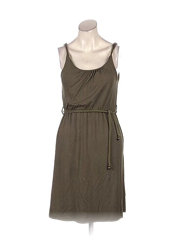 PreLoved Kısa Elbise %70 İndirimli.