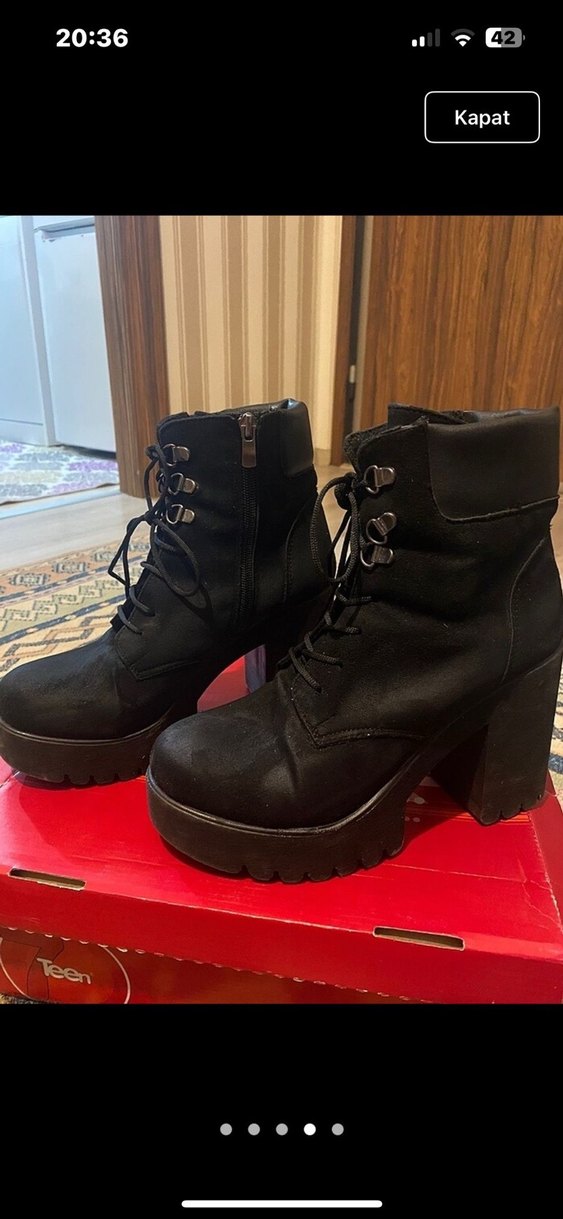 Siyah Süet Goth Platform Botlar - Görsel 3