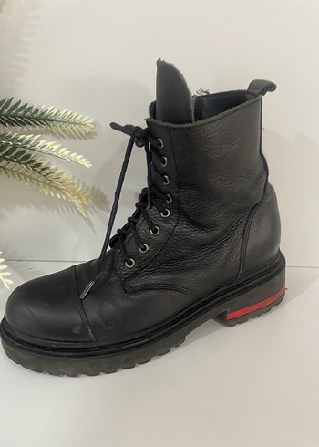 Derimod Kadın bot