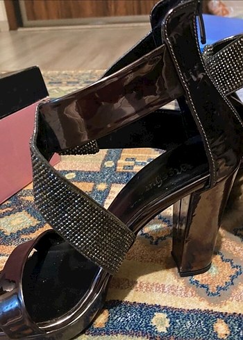 Siyah Yılan Desenli Platform Topuklu Kadın Ayakkabı - Görsel 4