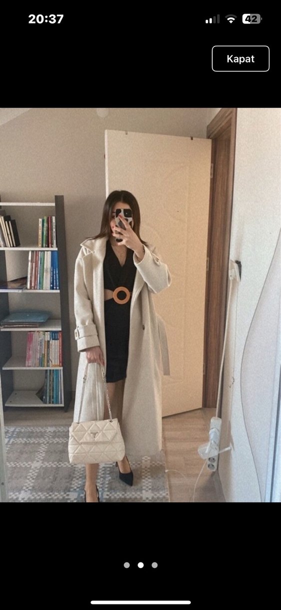 Önü V Dekolteli Siyah Mini Elbise - Görsel 2