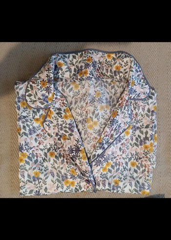 Trendyol & Milla Çiçek Desenli Kadın Pijama Takımı saten