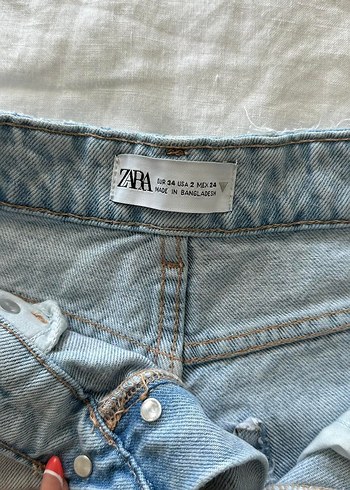xs Beden beyaz Renk Kot jean şort Zara