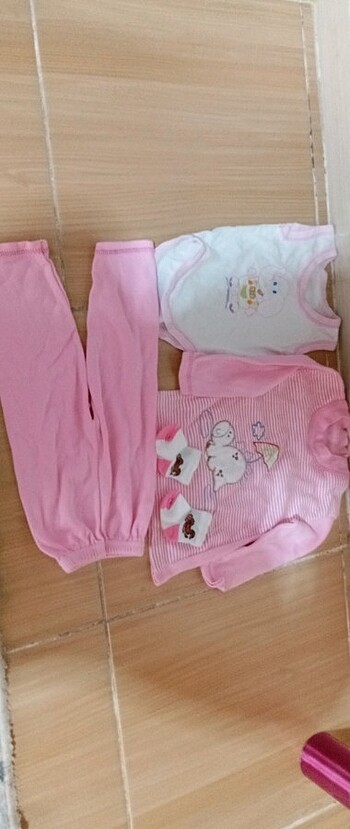 4 parça bebek kıyafetleri 