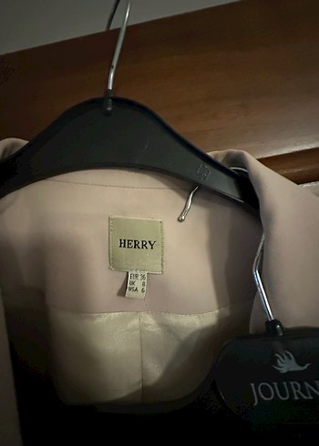 Bej Kadın Kemerli Ofis Blazeri takım etek ceket - Görsel 2