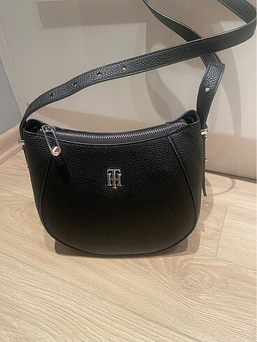 Tommy Hilfiger Tommy hilfiger askili canta