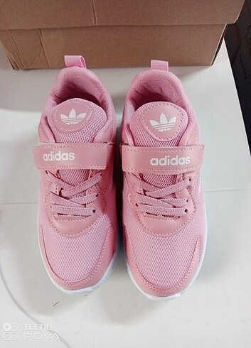 Diğer Adidas Çocuk Spor Ayakkabı