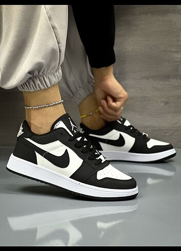 Air Jordan Low 