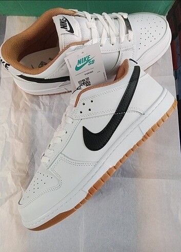 Nike Dunk Retro 