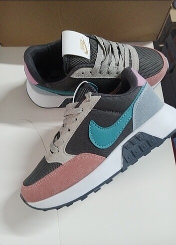 Nike Nike Spor Ayakkabı 