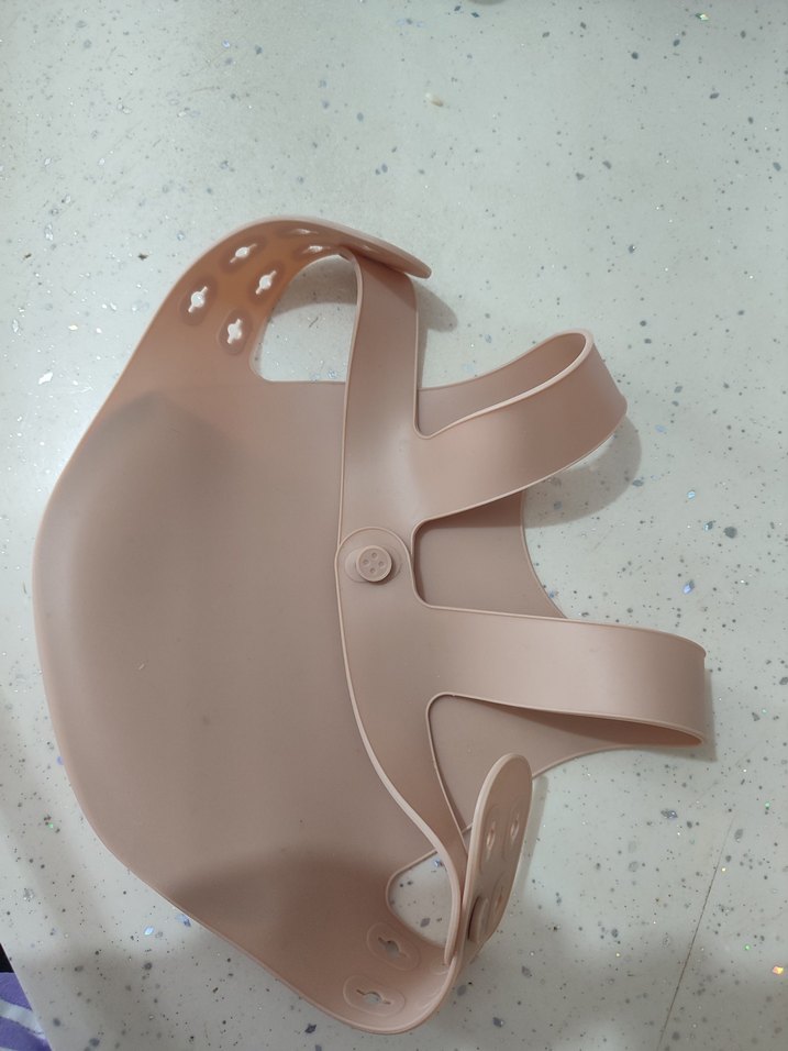 Oioi Bej Bebek Önlüğü( omuzdan bağlamalı) - Görsel 2