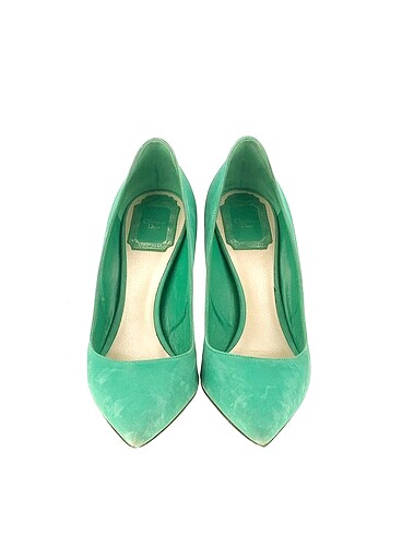 36 Beden Dior Stiletto %70 İndirimli.