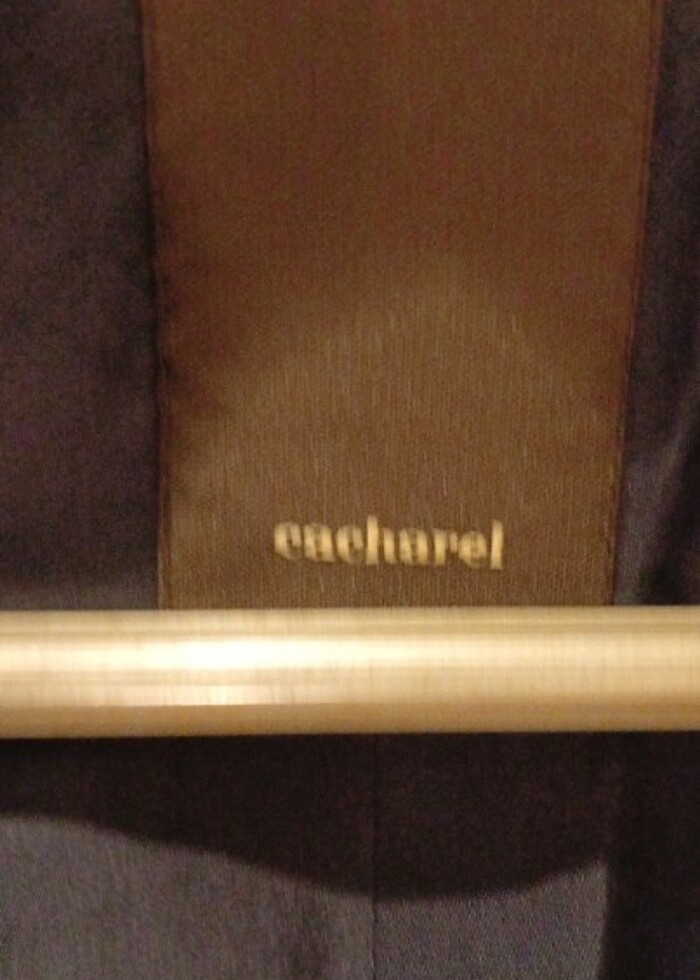 Cacharel yün yelek  İtalyan markası  - Görsel 4