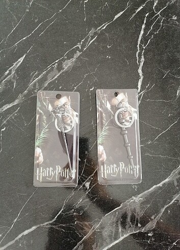 1 ve 2 numaralı Harry Potter asa anahtarlıklar