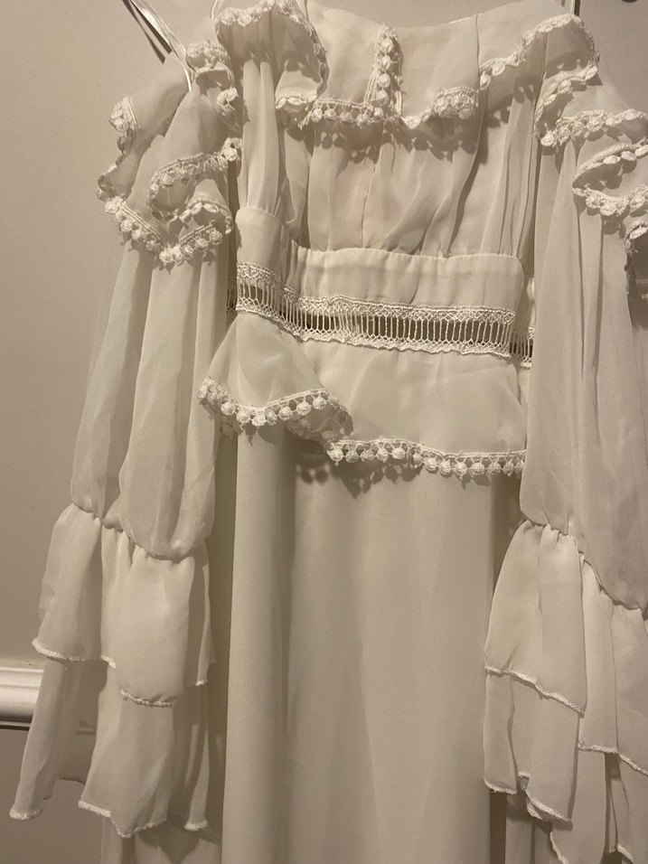 Beyaz Volanlı Bohem Uzun Elbise - Görsel 4