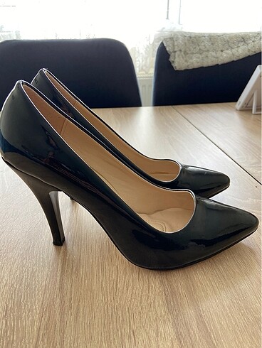 Topuklu ayakkabı - Görsel 2