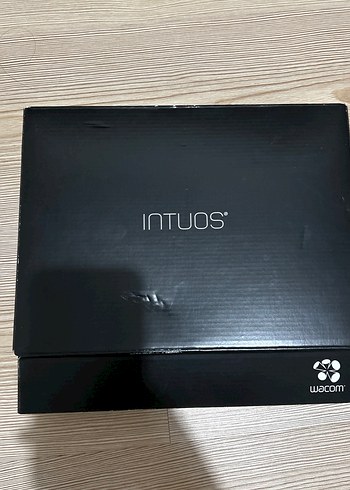Wacom Intuos small çizim tableti