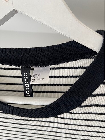 38 Beden H&M kısakollu mevsimlik triko elbise