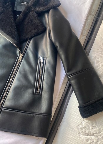m Beden Siyah Kürklü Deri Biker Ceket