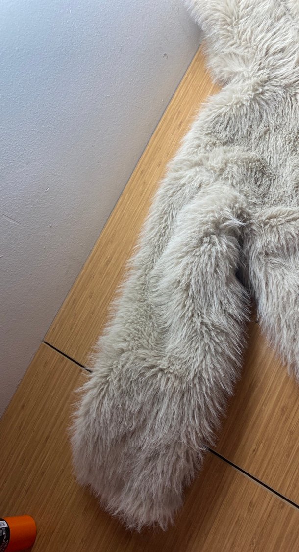 Bej  Kapüşonlu Kadın Suni Kürk - Görsel 2