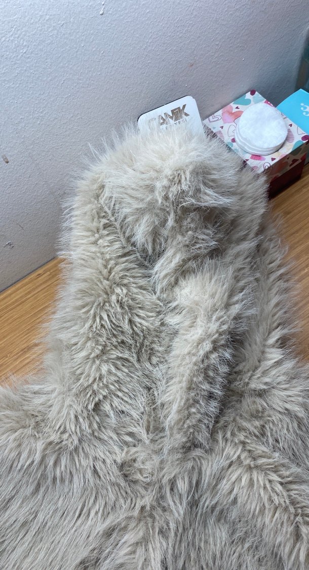 Bej  Kapüşonlu Kadın Suni Kürk - Görsel 3