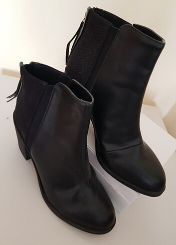 38 Beden Siyah, hakiki deri, H&M, bot