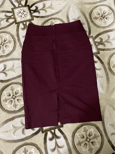 Bordo kalem etek