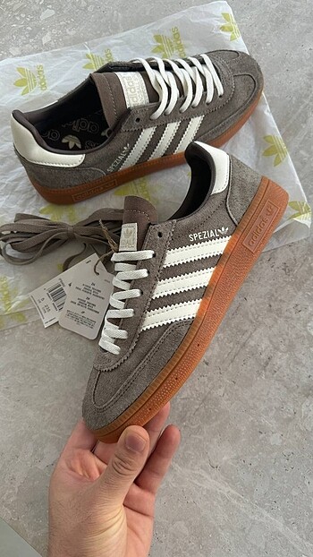 adidas Handball Spezial Earth Strata Gum (W)