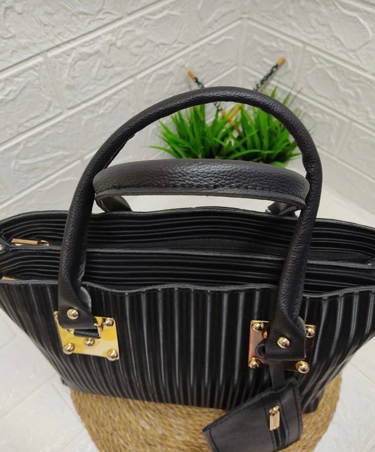 Deri Siyah Pilili Kadın Çanta - Görsel 3