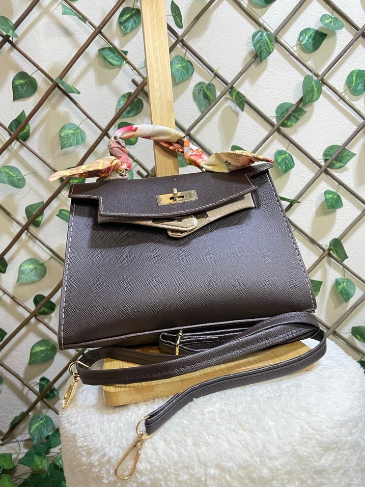 Klasik Modern Kahverengi Deri Kadın Çantası - Görsel 2