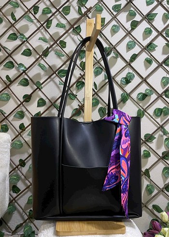 Siyah Deri Püsküllü Kadın Çanta - Görsel 2