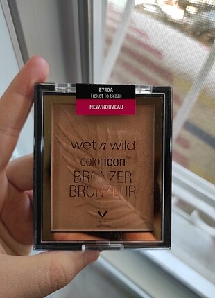 Bronzer