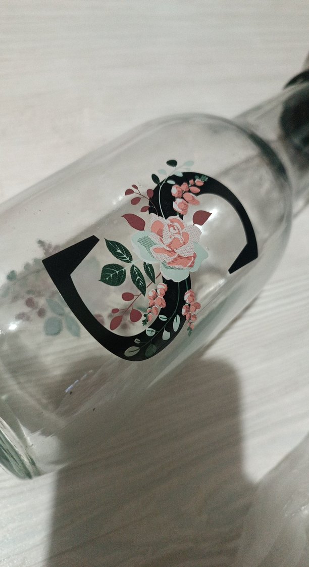 Çiçek Desenli s harfli sürahi - Görsel 2