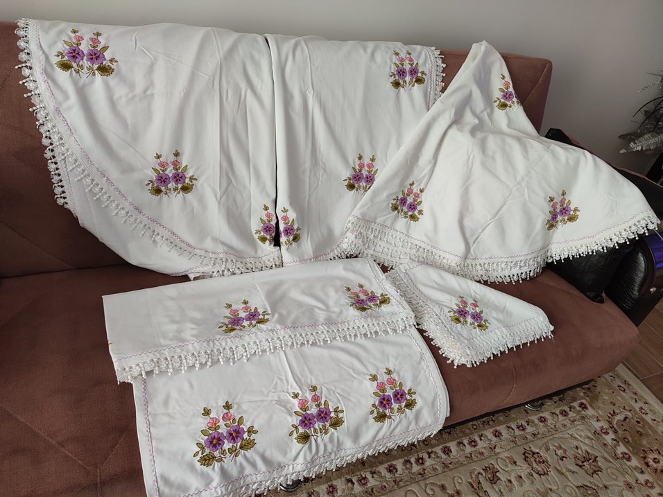 Nakışlı Beyaz Masa Örtüsü Seti - Görsel 4