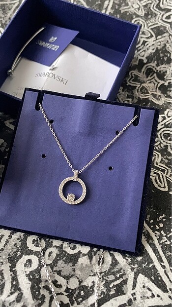  Beden Swarovski kolye