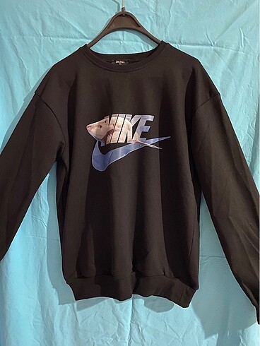 Nike Sweatshirt L beden